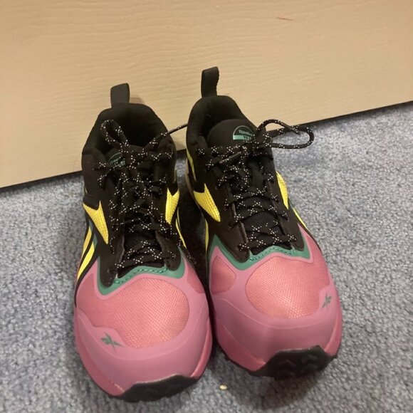 Womens Reebok trail shoes - Picture 2 of 4